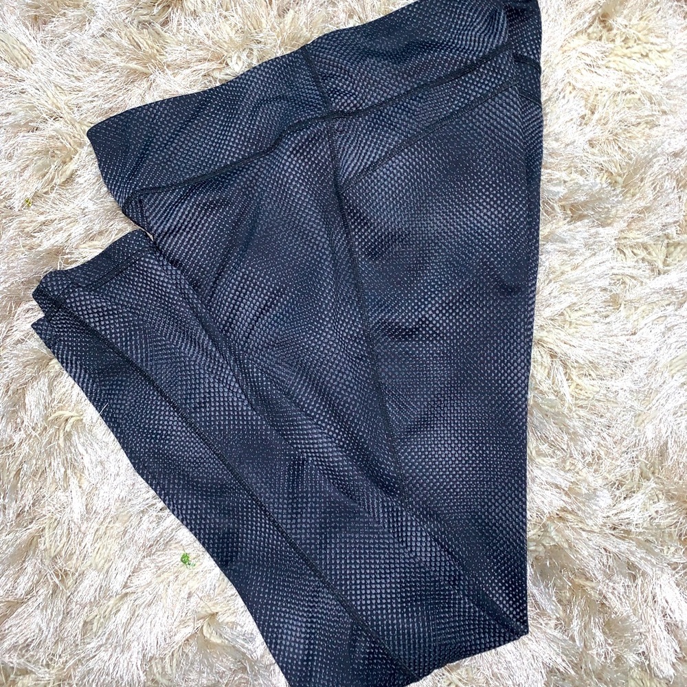 Black/grey leggings